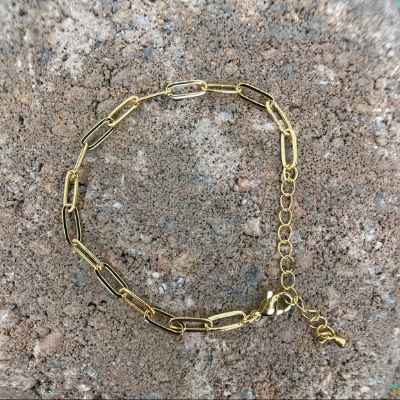 Last 1! 14k Gold Plated Medium Paperclip Chain Bracelet - Picture 2 of 4